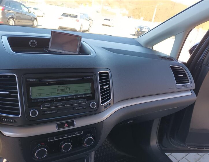 Volkswagen Sharan MPV 1,4 l 110 kw