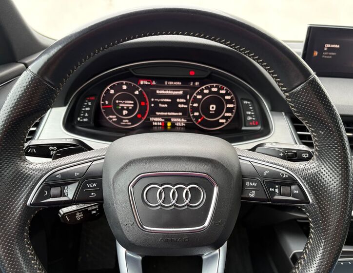 Audi Q7 9