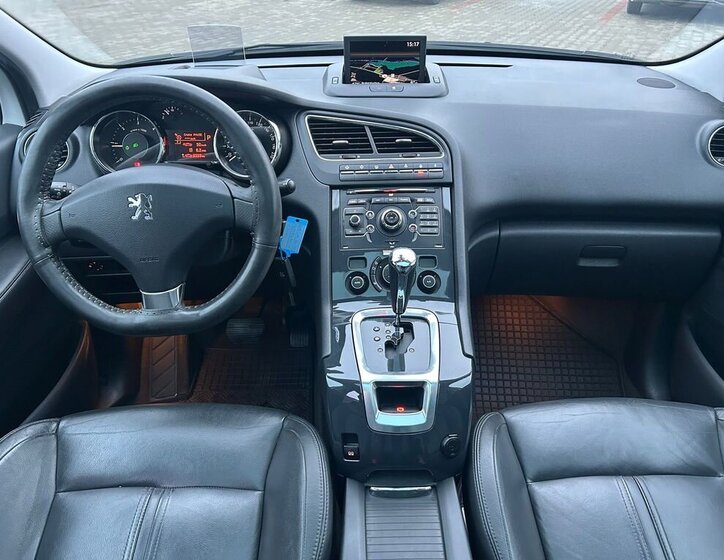 Peugeot 5008 2