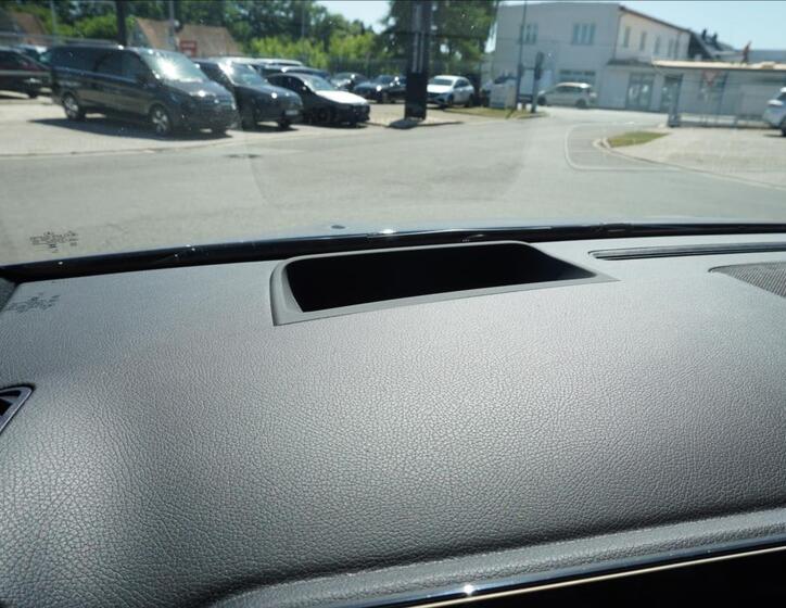 Mercedes-Benz GLA 21