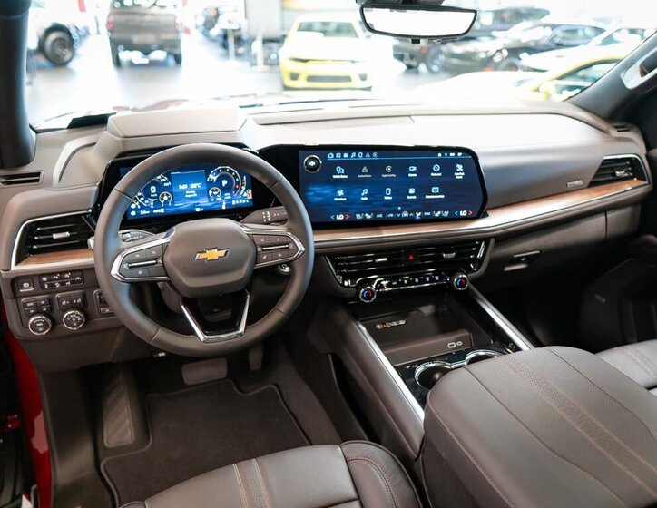 Chevrolet Suburban SUV / Terénní 6,2 l 313 kw