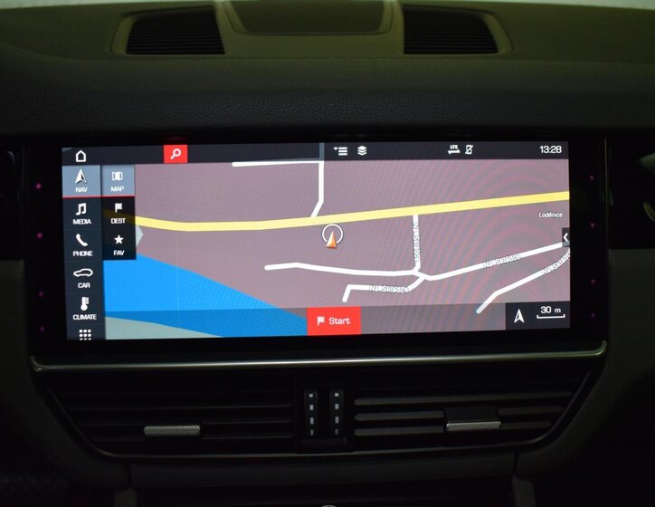 Porsche Cayenne SUV 3,0 l 250 kw