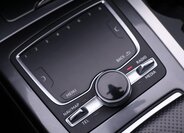 Audi Q7 25
