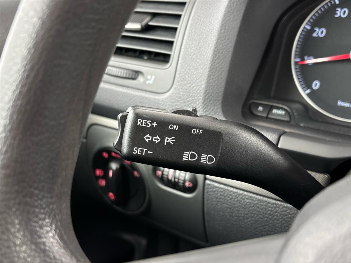 Volkswagen Golf Hatchback 1,6 l 75 kw