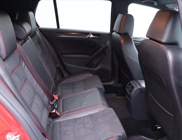 Volkswagen Golf Hatchback 2,0 l 173 kw