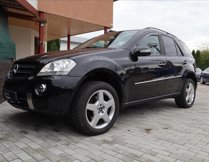 Mercedes-Benz Třídy M 24