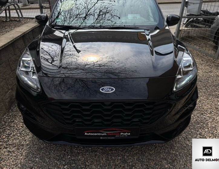 Ford Kuga SUV / Terénní 2,5 l 165 kw