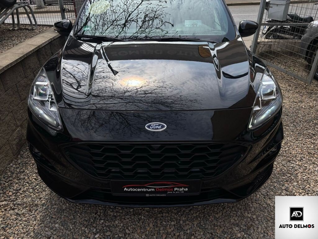 Ford Kuga SUV / Terénní 2,5 l 165 kw