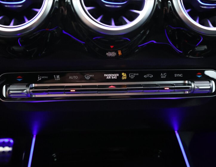 Mercedes-Benz GLB SUV / Terénní 2,0 l 110 kw