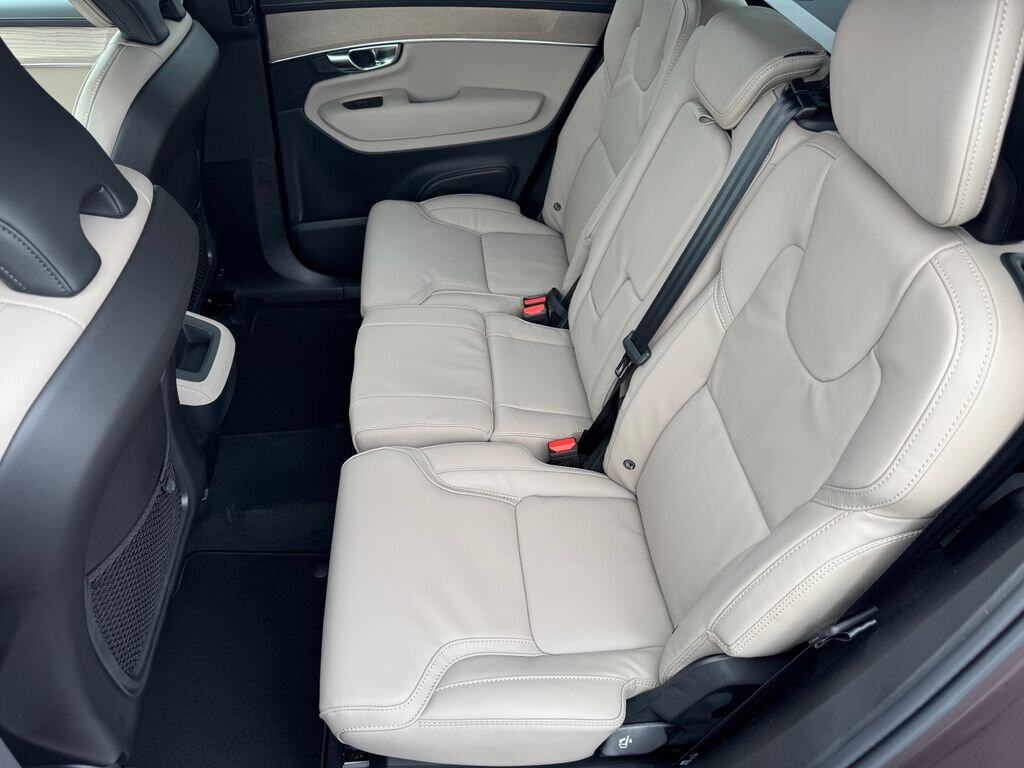 Volvo XC90 SUV / Terénní 2,0 l 184 kw