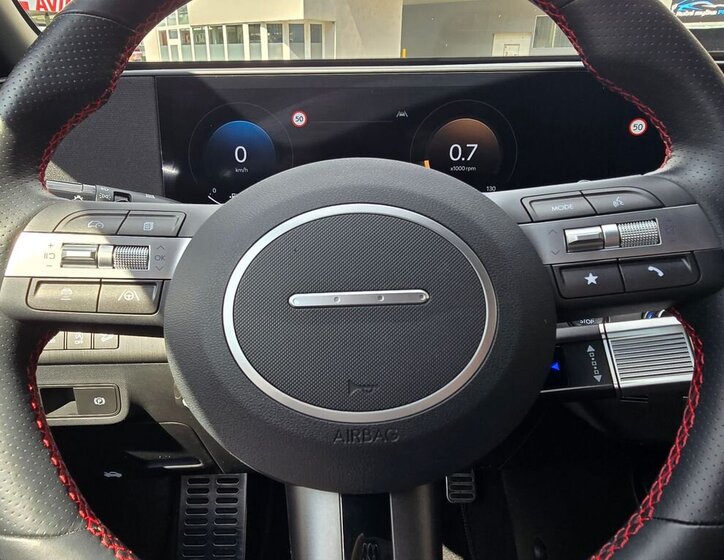 Hyundai Kona SUV / Terénní 1,6 l 125 kw