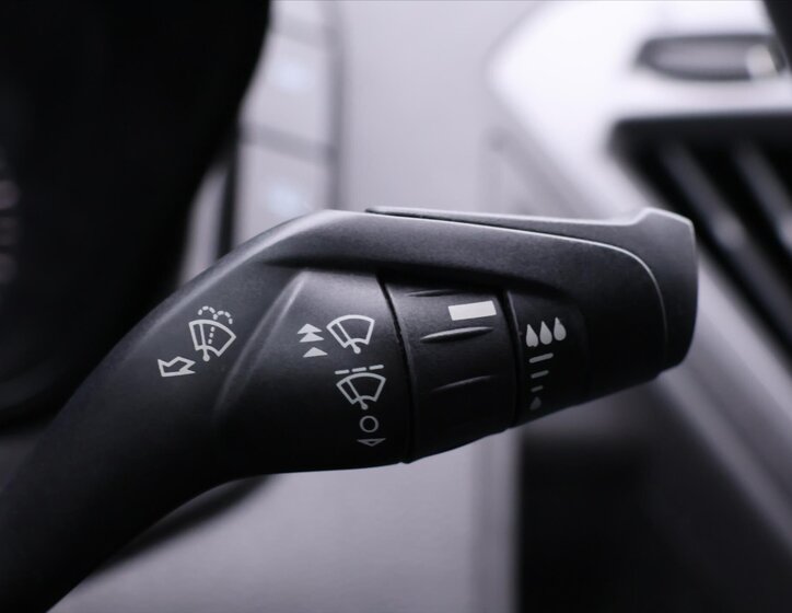 Ford Transit Custom Kombi 2,0 l 96 kw