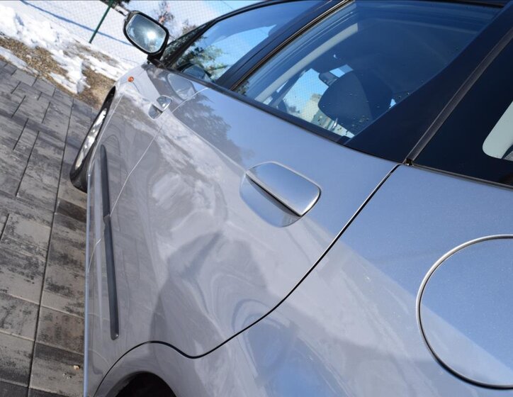 Honda Jazz Hatchback 1,2 l 66 kw