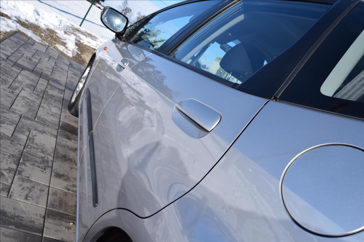 Honda Jazz Hatchback 1,2 l 66 kw