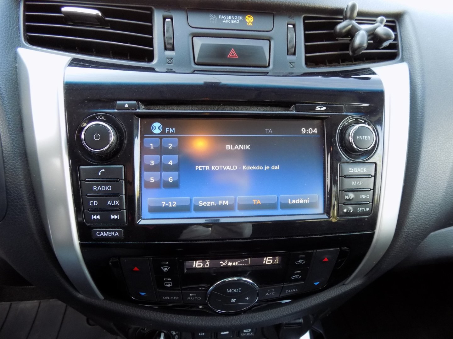 Nissan Navara SUV / Terénní 2,3 l 140 kw