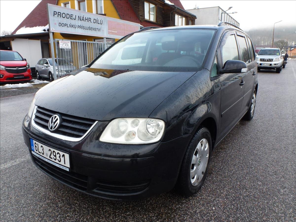 Volkswagen Touran Kombi 2,0 l 100 kw