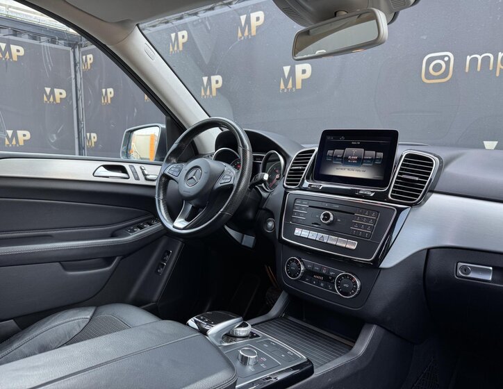 Mercedes-Benz GLE SUV / Terénní 3,0 l 190 kw