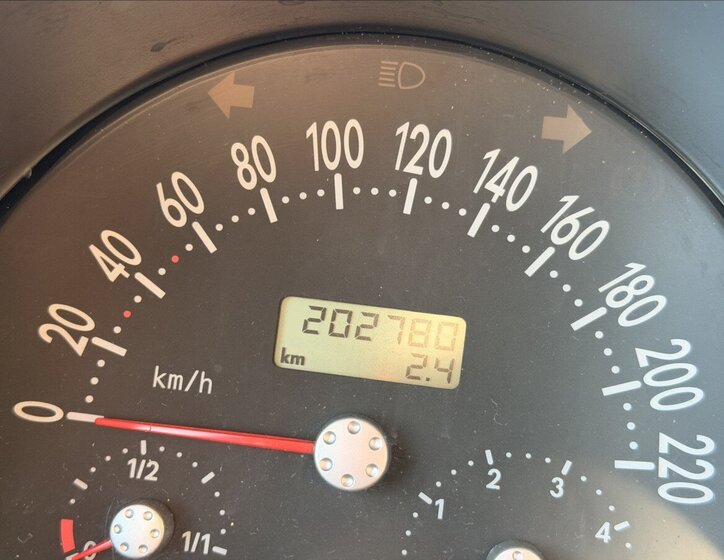 Volkswagen New Beetle 13