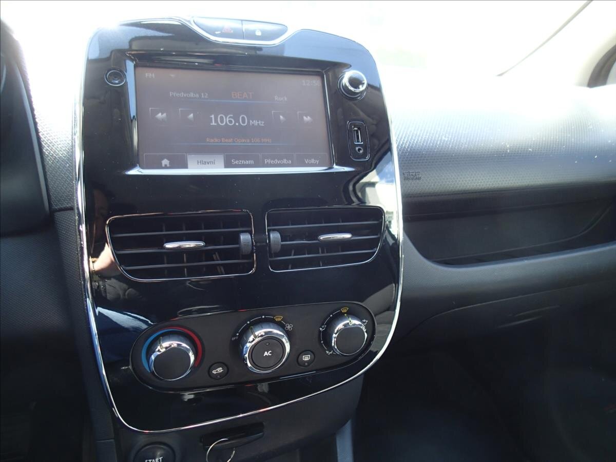 Renault Clio Hatchback 1,1 l 54 kw