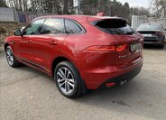 Jaguar F-Pace SUV / Terénní 2,0 l 132 kw