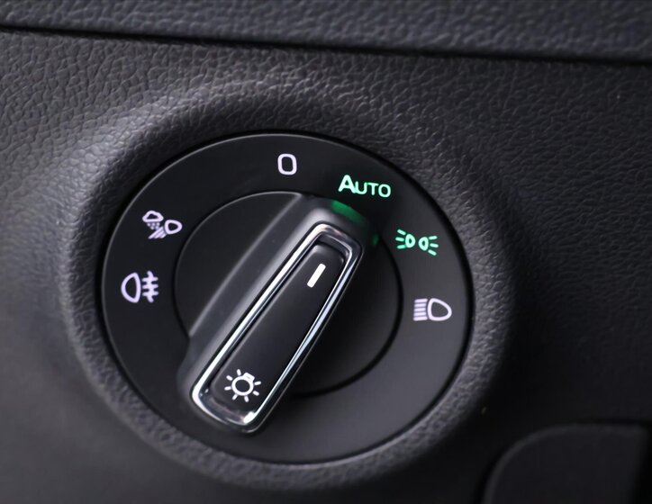 Škoda Karoq SUV 2,0 l 110 kw