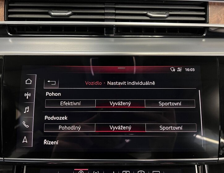 Audi A8 Sedan / Limuzína 3,0 l 210 kw