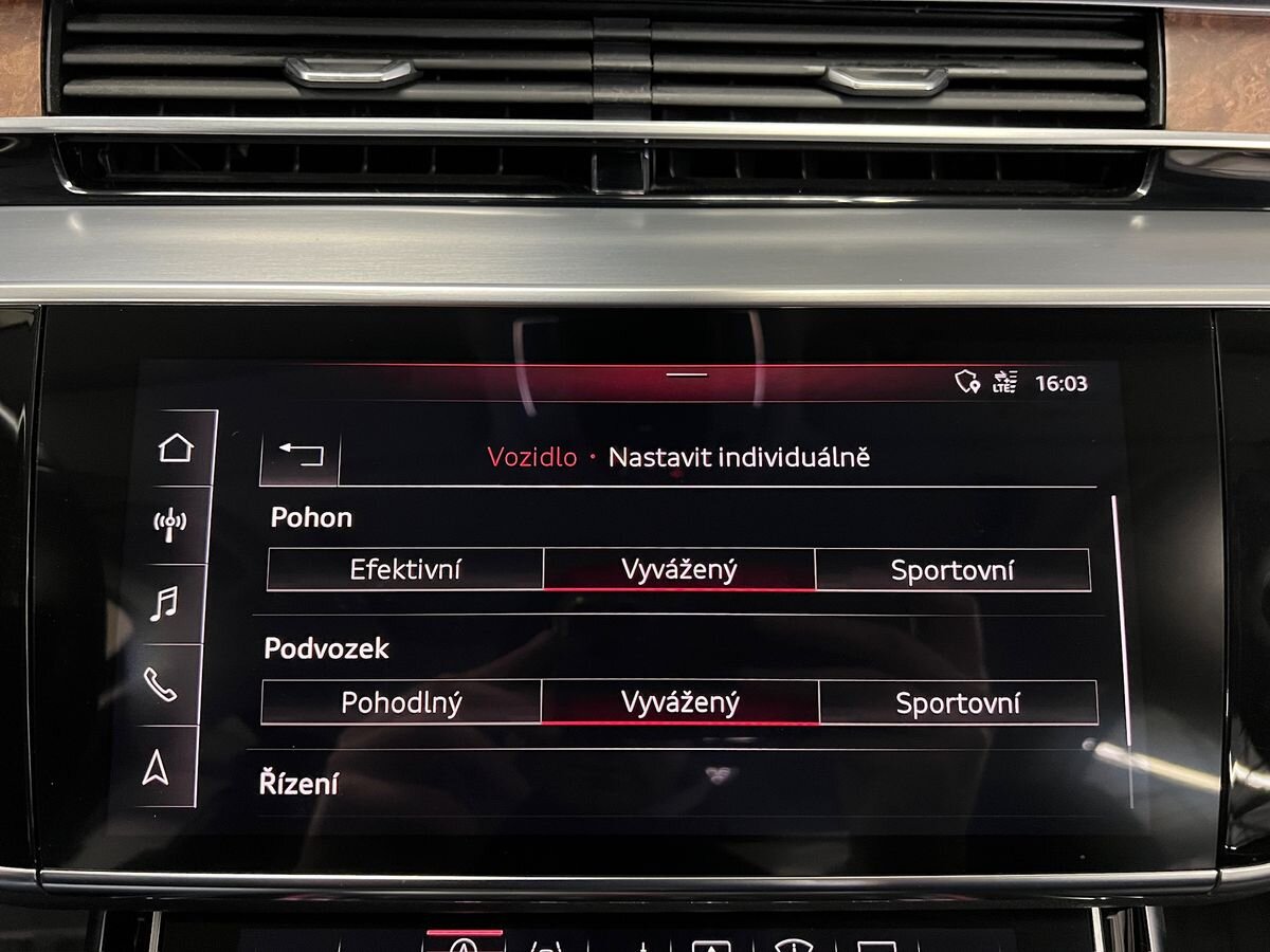 Audi A8 Sedan / Limuzína 3,0 l 210 kw