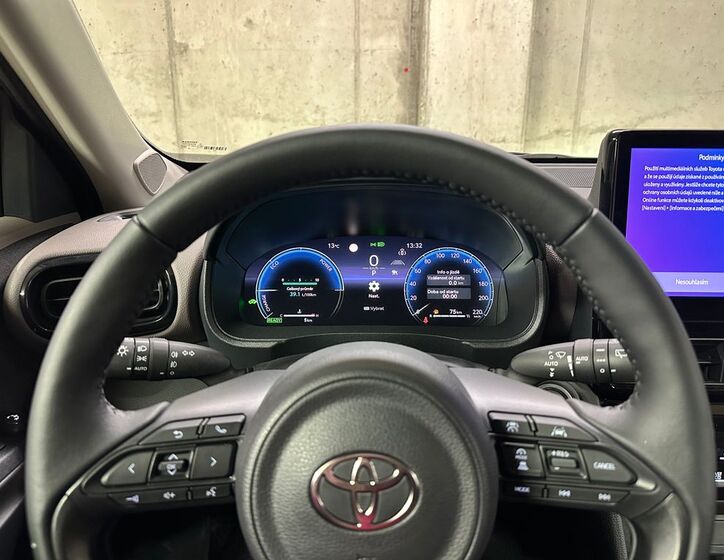 Toyota Yaris Cross 14