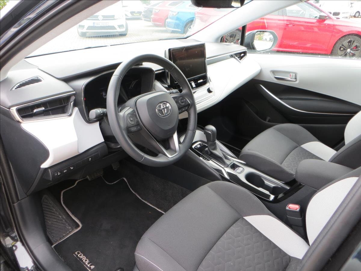 Toyota Corolla Kombi 2,0 l 112 kw