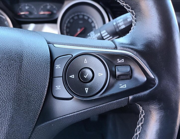 Opel Insignia Kombi 1,6 l 81 kw