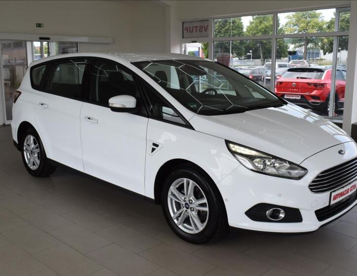 Ford S-MAX 3