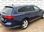 Volkswagen Passat Kombi 2,0 l 176 kw