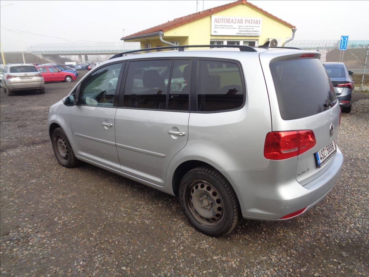 Volkswagen Touran Kombi 1,4 l 110 kw