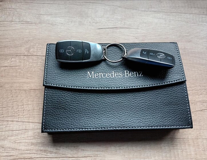 Mercedes-Benz GLC SUV 2,0 l 180 kw