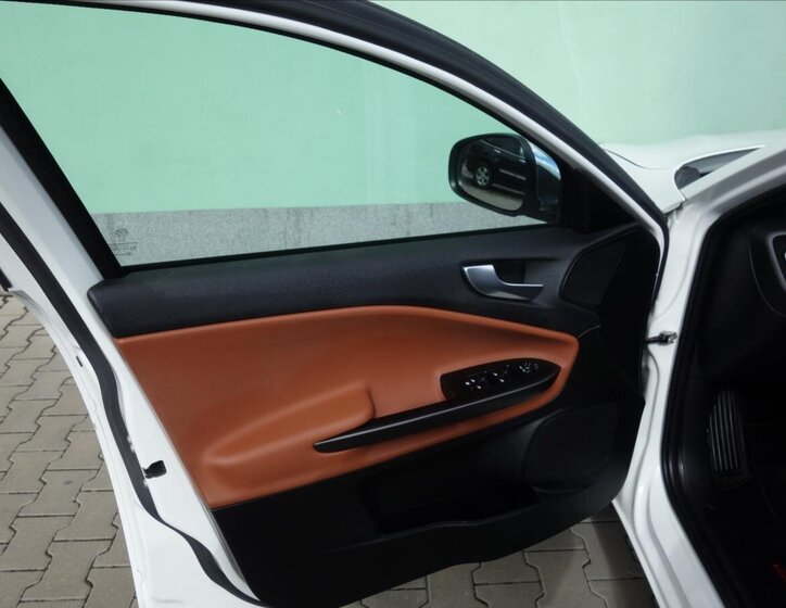 Alfa Romeo Giulietta Hatchback 2,0 l 128 kw