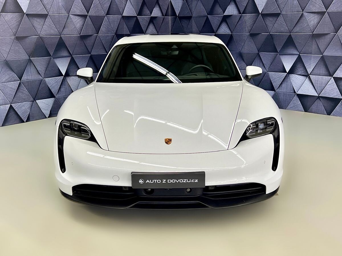 Porsche Taycan Sedan / Limuzína 0,0 320 kw