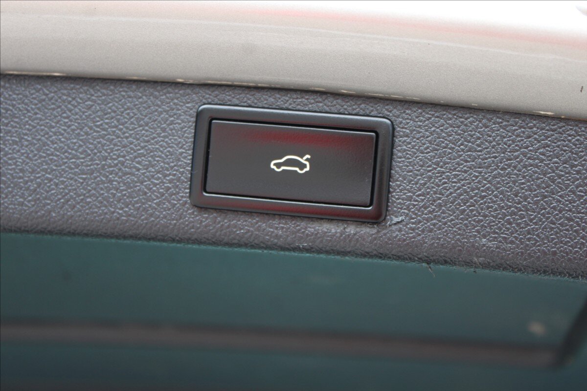 Škoda Superb Kombi 2,0 l 103 kw