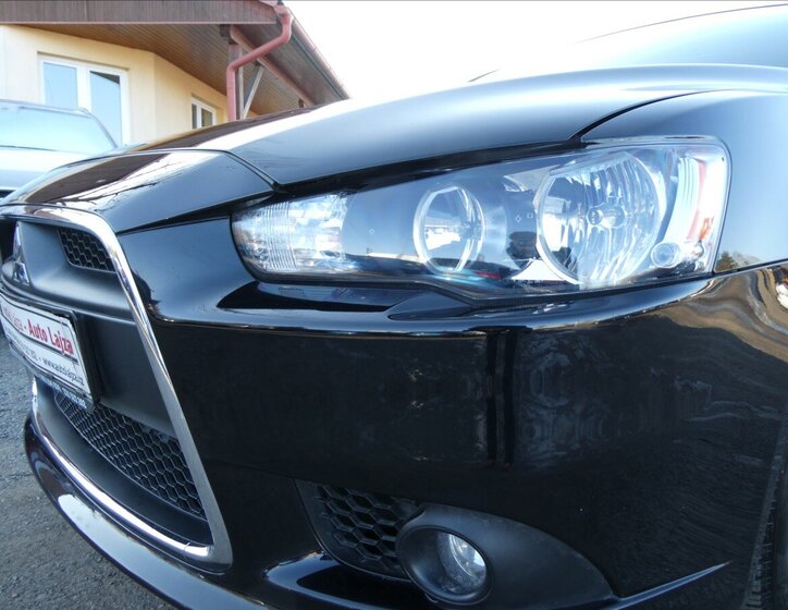 Mitsubishi Lancer Hatchback 1,8 l 105 kw