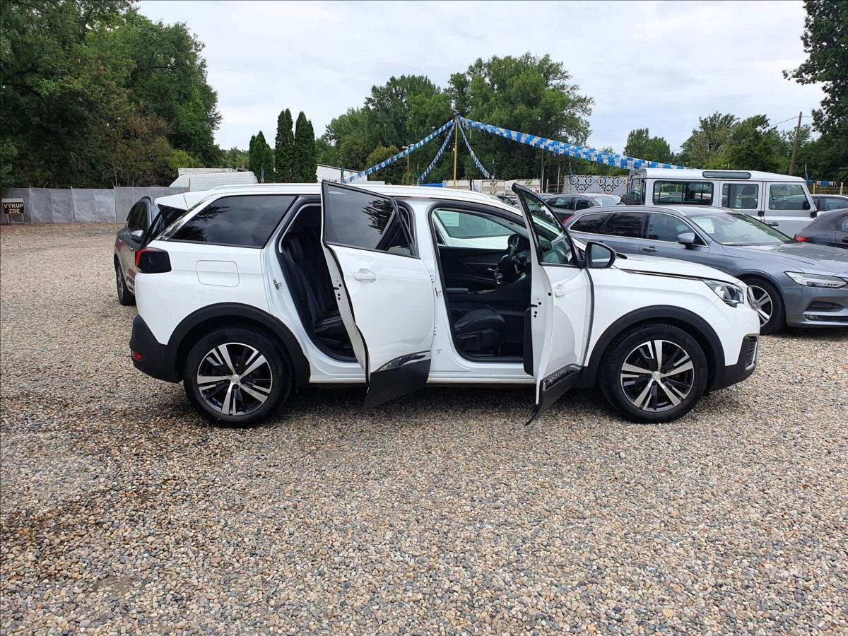 Peugeot 5008 SUV 2,0 l 110 kw