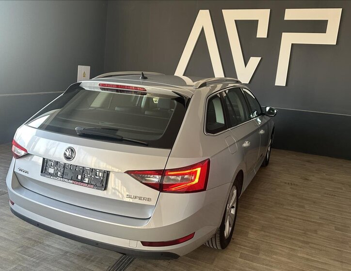 Škoda Superb Kombi 2,0 l 110 kw