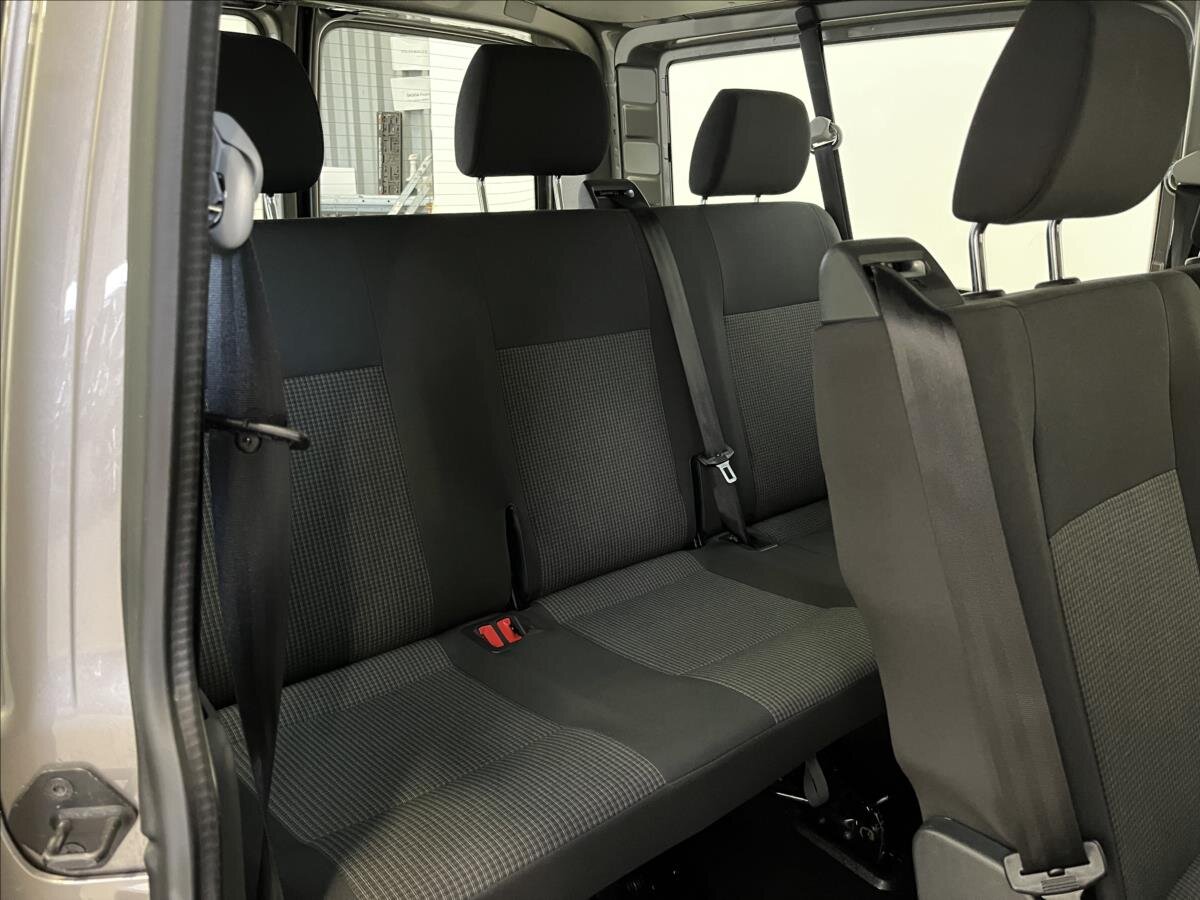 Volkswagen Transporter Kombi 2,0 l 110 kw