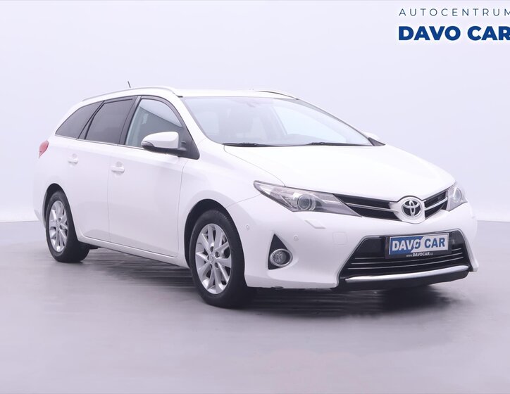 Toyota Auris Kombi 2,0 l 91 kw