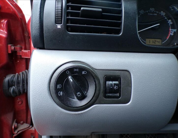 Škoda Octavia Liftback 1,6 l 75 kw