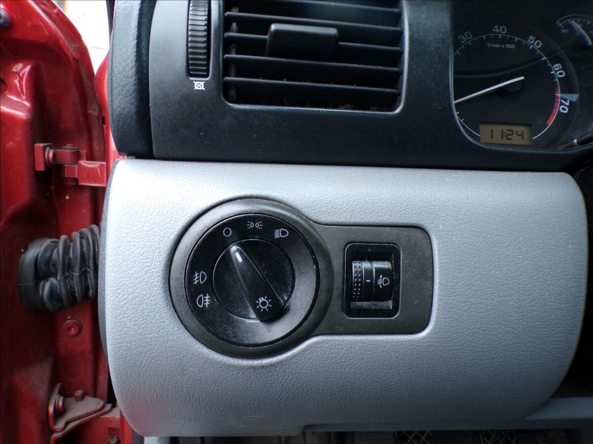 Škoda Octavia Liftback 1,6 l 75 kw