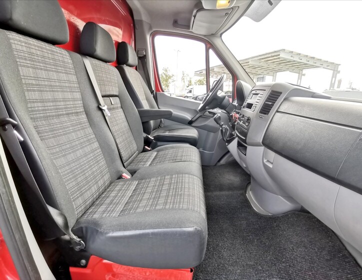 Mercedes-Benz Sprinter 7