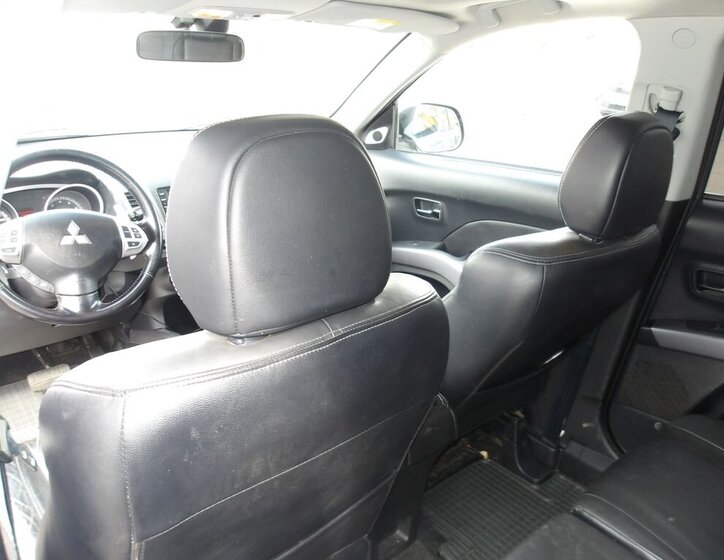 Mitsubishi Outlander SUV / Terénní 2,4 l 125 kw