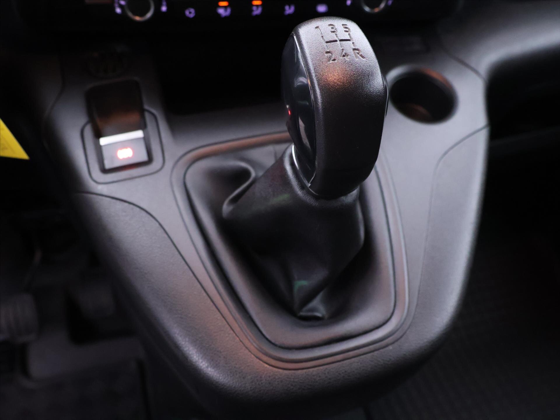 Peugeot Partner Ostatní 1,5 l 75 kw