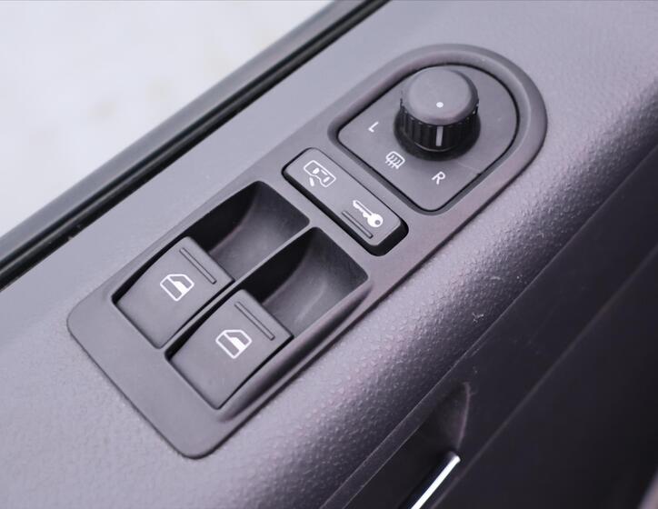 Volkswagen Caravelle 16