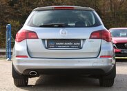 Opel Astra Kombi 2,0 l 121 kw