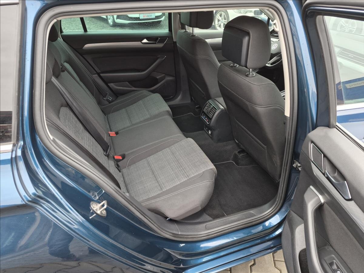 Volkswagen Passat Kombi 2,0 l 110 kw